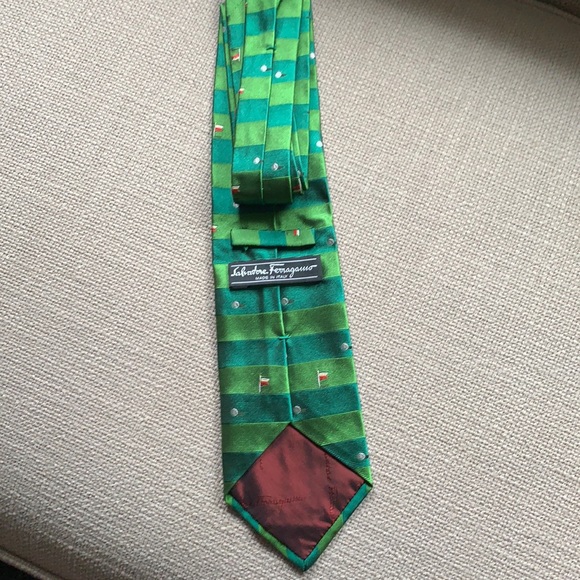 Men’s Ferragamo Golf ⛳️ Tie - Picture 3 of 6